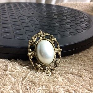 Vintage-Inspired Gold Tone Faux Pearl Statement Ring